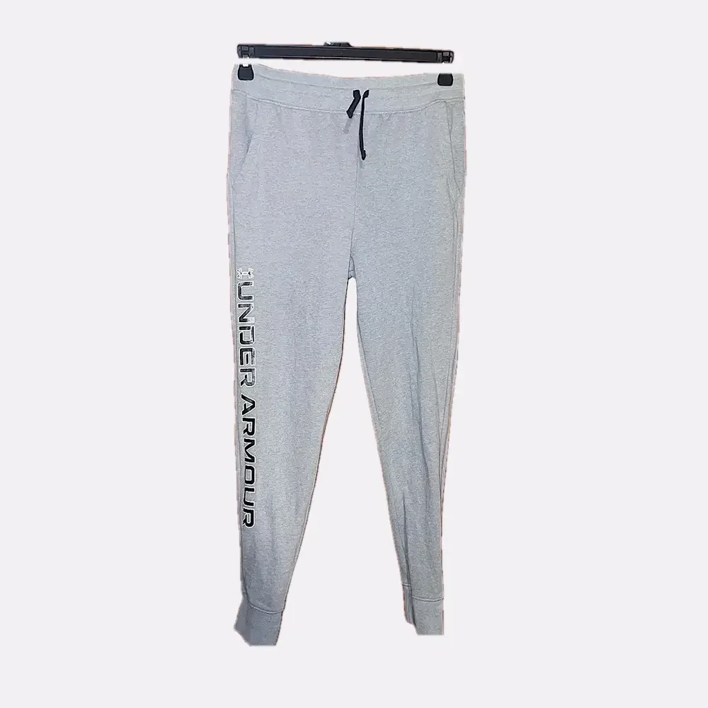 New Without Tags Under Armour Gray Joggers *make offers*